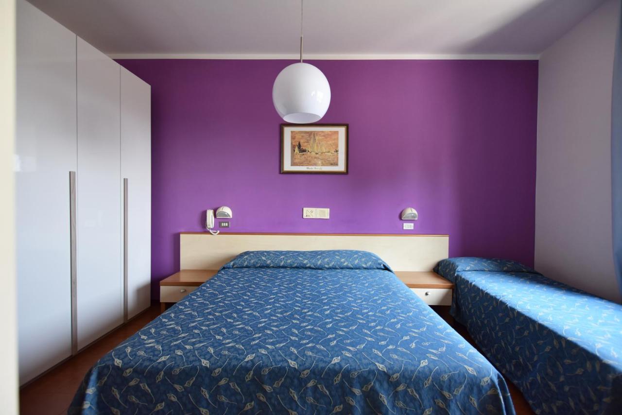 Hotel Azzurra Rimini Zewnętrze zdjęcie